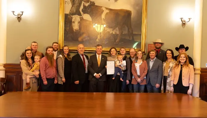 Gordon Proclaims Wyoming Agricultural Literacy Week